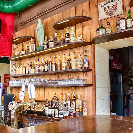 Cuba Bar&Hostel Ceske Budejovice Luaran gambar