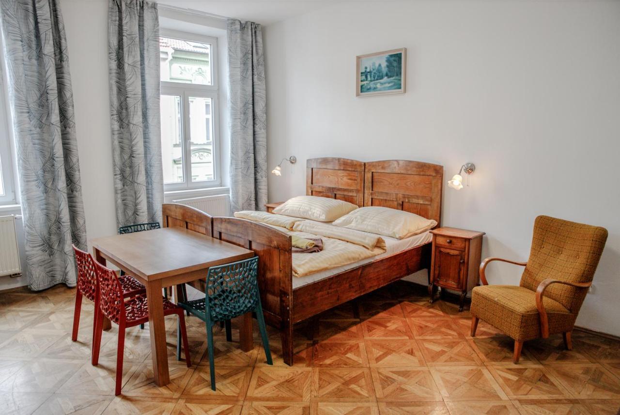 Cuba Bar&Hostel Ceske Budejovice Luaran gambar