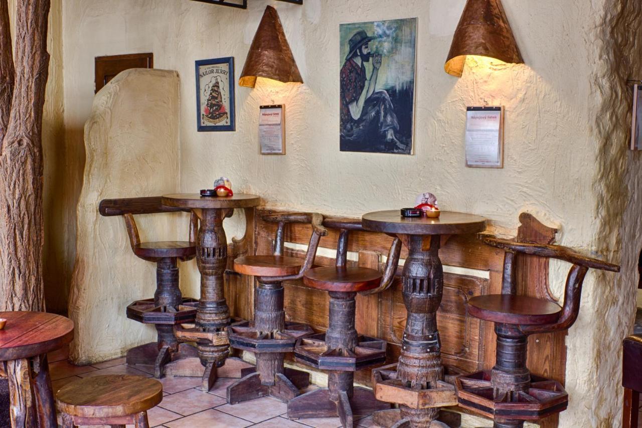 Cuba Bar&Hostel Ceske Budejovice Luaran gambar