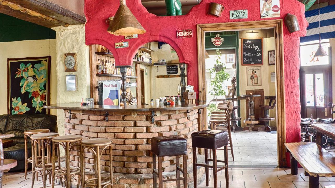 Cuba Bar&Hostel Ceske Budejovice Luaran gambar